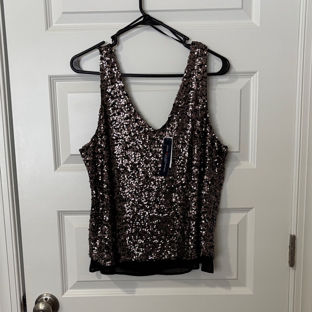 One Clothing Sequin Sleeveless Top Large
NWT